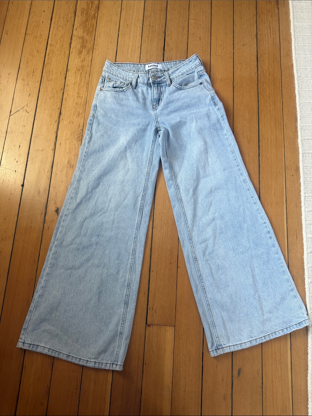 RSQ Low Rise Baggy Jeans Light Wash Size 23